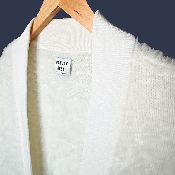 Aritizia Sunday Best Kitten Cardigan - Picture 3 of 5